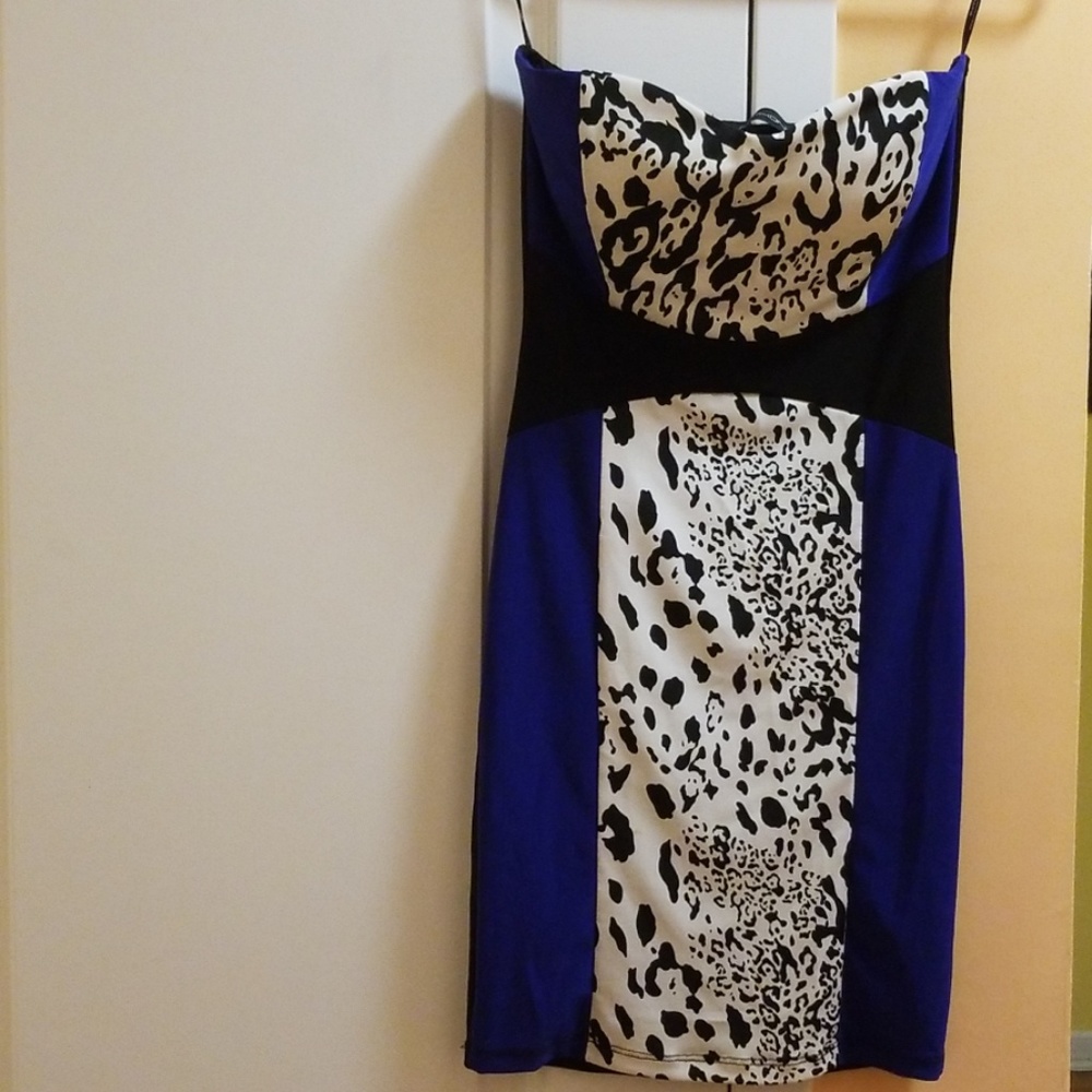 Strap less dress